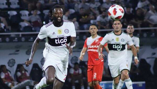 Revocan sentencia en favor de representante de Adebayor | 1000 Noticias