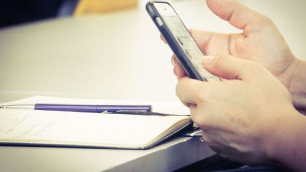 Empresas ligaron multazas por hinchar vía celular a la gente
