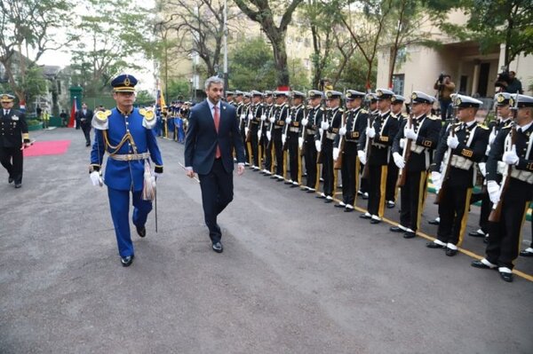 Mario Abdo dispuso nuevos nombramientos en las Fuerzas Militares | 1000 Noticias