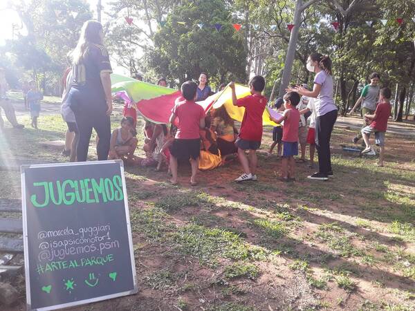 Diario HOY | Continúan variadas propuestas para infantes y adultos en "Arte al Parque"
