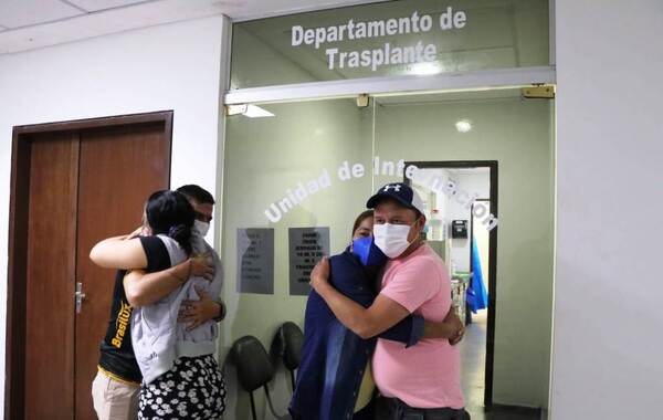Trasplantadas renales van de alta médica con la esperanza de seguir abrazando la vida •