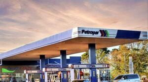 Petropar anuncia reducción de precios de las naftas