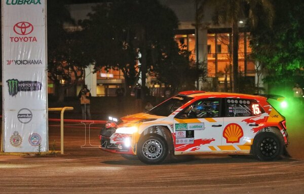 Brillante noche con sorpresas en Minga Guazú