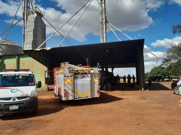 Trabajador muere en accidente laboral en un silo - Noticde.com