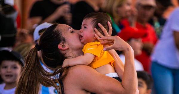 La Nación / Jazmín y Marta: Cuando deporte y maternidad van de la mano