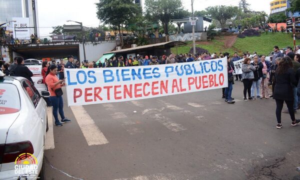 Comuna apoya reivindicación de locatarios del shopping Box – Diario TNPRESS