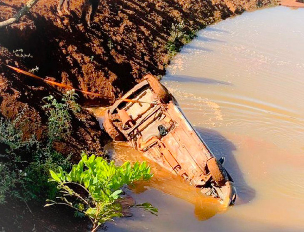 Copiloto de Rally muere tras caer al río Acaray en recorridas oficiales