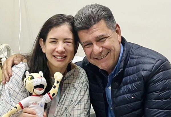 Diario HOY | Escrachan a Efraín por usar imagen de atleta para su campaña