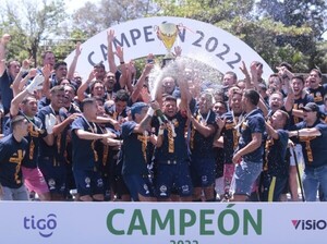Sportivo Trinidense festejó en su casa - APF
