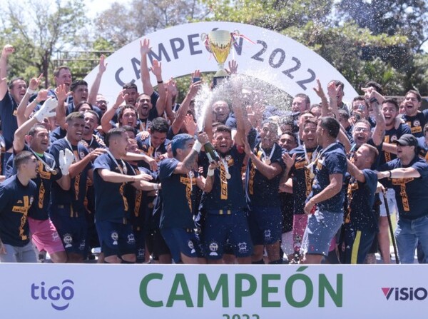 Sportivo Trinidense festejó en su casa - APF