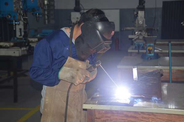 Diario HOY | Reportan alta demanda de soldadores y anuncian capacitaciones