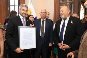 Presidente recibió carta de disculpas de niños uruguayos por la guerra de la Triple Alianza - .::Agencia IP::.