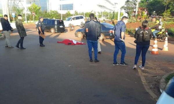 Guardia persigue y mata a motochorro e hiere a otro y después es detenido - Noticiero Paraguay