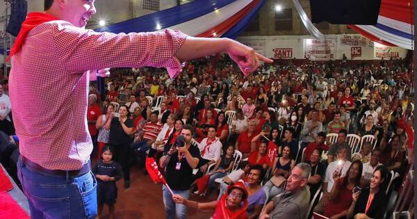 La Nación / Santiago Peña: “Nosotros queremos trabajar para que el país funcione mejor”