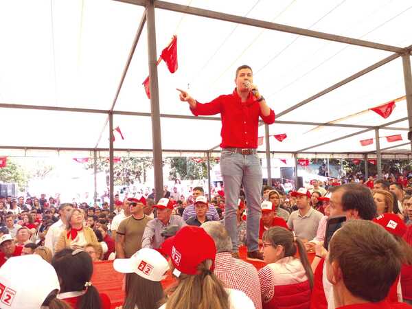 Diario HOY | Santi Peña promete crear industrias para generar empleos para todos los paraguayos