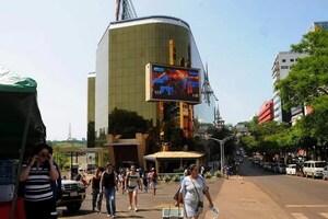 Aparece un hijo de Stroessner y reclama millonaria propiedad