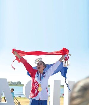 Agua Marina Espínola, mujer de oro en Asu2022 - ABC Revista - ABC Color