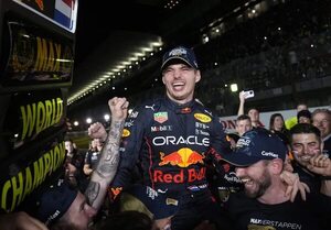 Verstappen logra su segundo título de F1 en una confusa y accidentada carrera en Japón - ABC Motor 360 - ABC Color