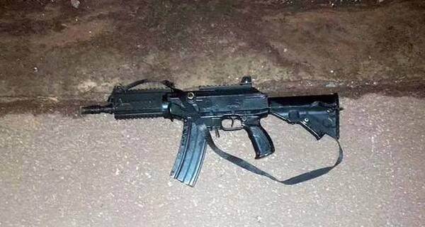 Crónica / Fusil robado de una comisaría aparece en manos de un matón rapai