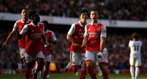 Arsenal recupera el liderato en la Premier al vencer a un Liverpool que sigue en crisis
