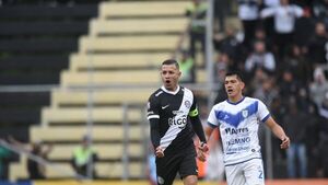 Olimpia cumple en Dos Bocas y sigue al acecho