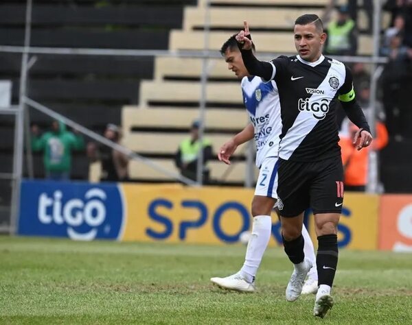 Ameliano vs. Olimpia: El Expreso sigue por los rieles del triunfo - Olimpia - ABC Color