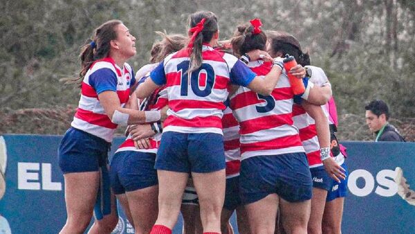 Paraguay logra medalla de plata en rugby femenino