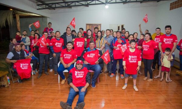 La Ing. Bettina Aguilera se reúne con dirigentes colorados de Hernandarias – Diario TNPRESS