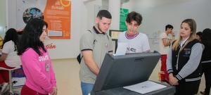 Jóvenes estudiantes participan activamente de las Pasantías Educativas | OnLivePy