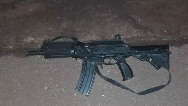 Hallan fusil de la Policía Nacional en poder de sicario abatido en Brasil