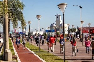 Ingreso de turistas por Odesur, “muy por encima de las expectativas” - Economía - ABC Color