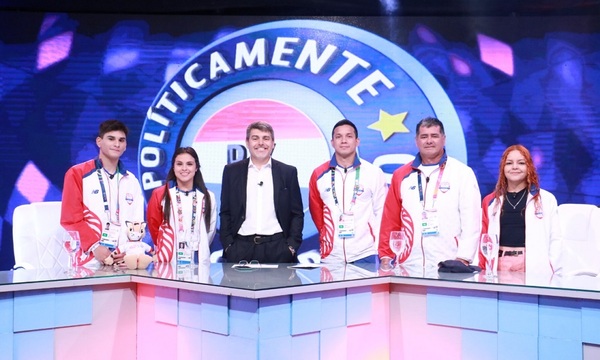 Atletas paraguayos junto a Luis Bareiro | Telefuturo