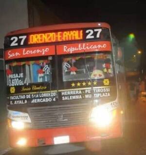Crónica / Doña fue arrastrada por un micro de la línea 27 cuando se estaba bajando: se fracturó