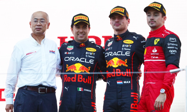 Verstappen es campeón mundial y Checo Pérez queda segundo en GP de Japón