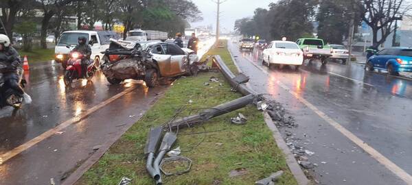 Crónica / ¡Hesúkena!: Luneró, lluvia, frío y ¡accidente "trencito! en Ciudad del Este