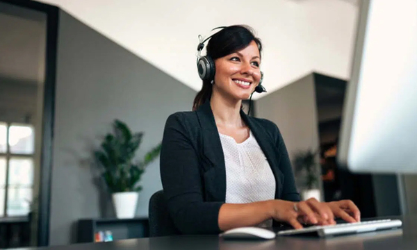 ¿Hablás inglés? Podes ganar hasta USD 600 trabajando desde tu casa - OviedoPress