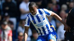 Diario HOY | Mwepu, compañero de Julio Enciso en el Brighton, se retira a los 24 años por un problema cardíaco