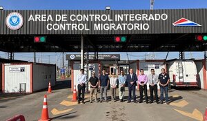 Analizan ampliar puestos migratorios en frontera Falcón-Clorinda