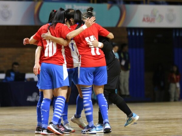 Albirroja femenina de futsal debuta goleando en Odesur - .::Agencia IP::.