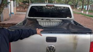 Familiares de detenido intentaron quemar camioneta de suboficial