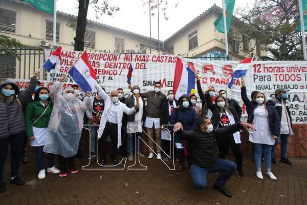 Diario HOY | Casi 9 de cada 10 médicos paraguayos presentan síndrome de Burnout