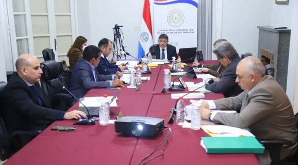 Se consumó el plan oficialista: convocan a postulantes para Fiscalía General