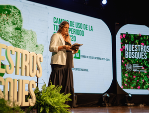 Infona plantea un abordaje integral al problema de la deforestación mediante reporte · Radio Monumental 1080 AM