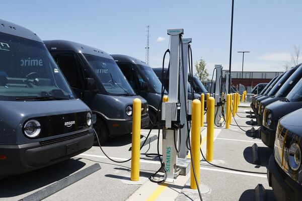 Amazon aumentará flota de autos eléctricos