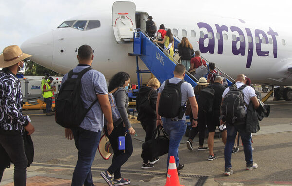 Arajet inaugura una ruta aérea entre Costa Rica y República Dominicana - MarketData