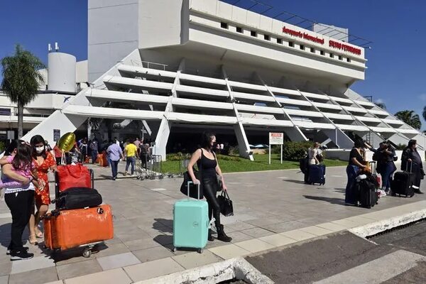 Dinac dice que no le compete controlar aeronaves que trafican drogas - Economía - ABC Color