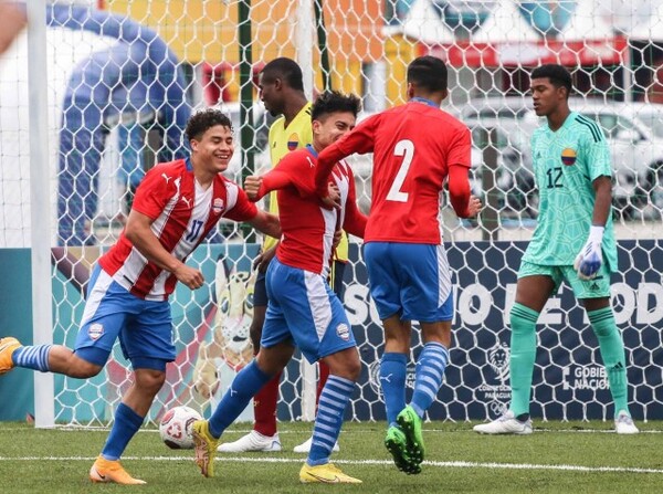 La Albirroja Sub 20 irá por el Oro - APF