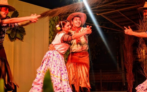 REVISTA MUSICAL EN HONOR A LA VIRGEN •