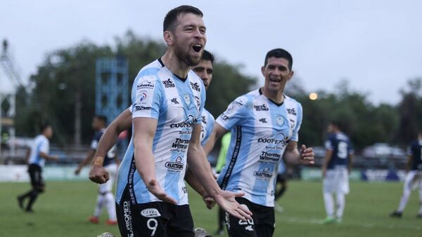 Guaireña vence a Resistencia en el Parque