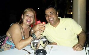 Díaz Verón y su esposa chicanean en procura de suspender su juicio oral - Nacionales - ABC Color